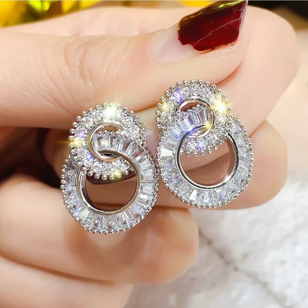 ** Luxury 925 Silver White Sapphire Hoop Earrings - Picture 3 of 7